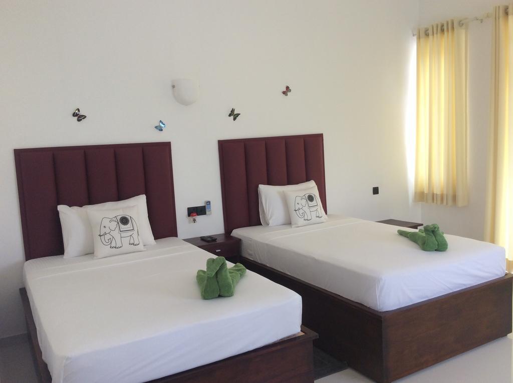 Lemazone Inn Mirissa Bagian luar foto