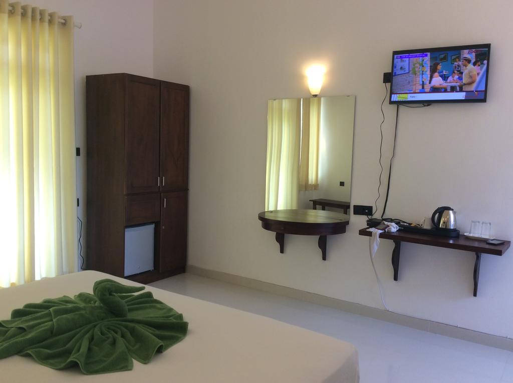 Lemazone Inn Mirissa Bagian luar foto