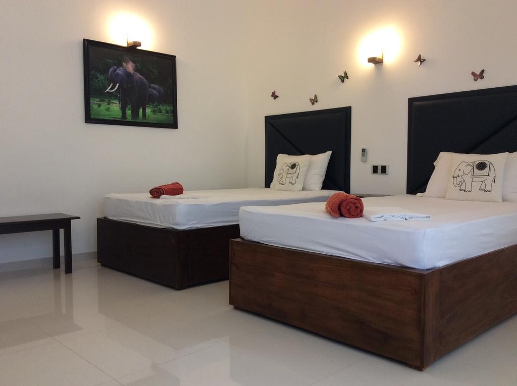 Lemazone Inn Mirissa Bagian luar foto